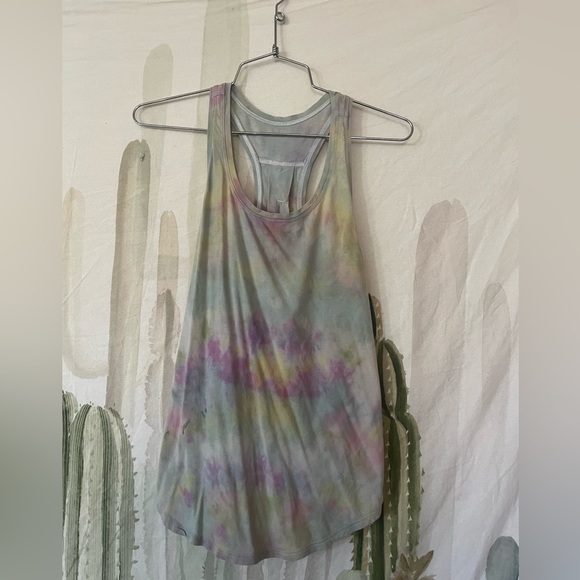 Lululemon Custom Tie Dyed Tank 🌵4 - Picture 10 of 10